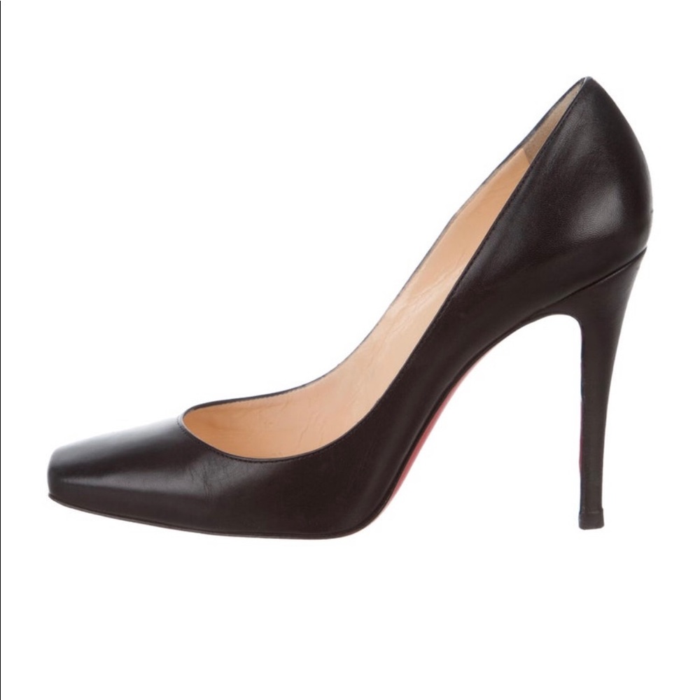 Christian Louboutin Leather Square Toe pumps size 39/9, Authentic
